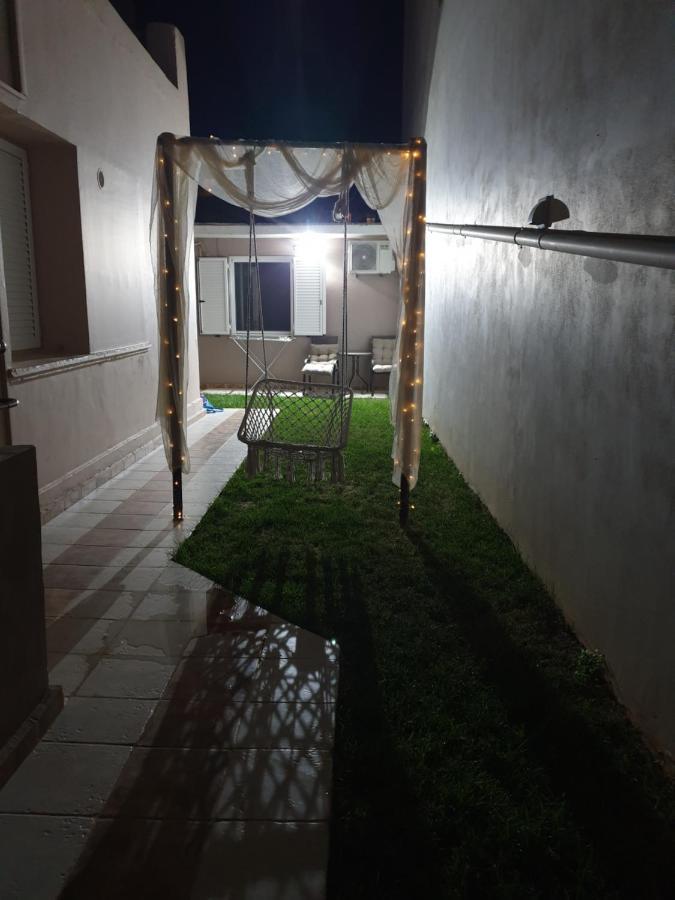 Nikoleta Apartment Chrissi Akti Chania Exterior foto